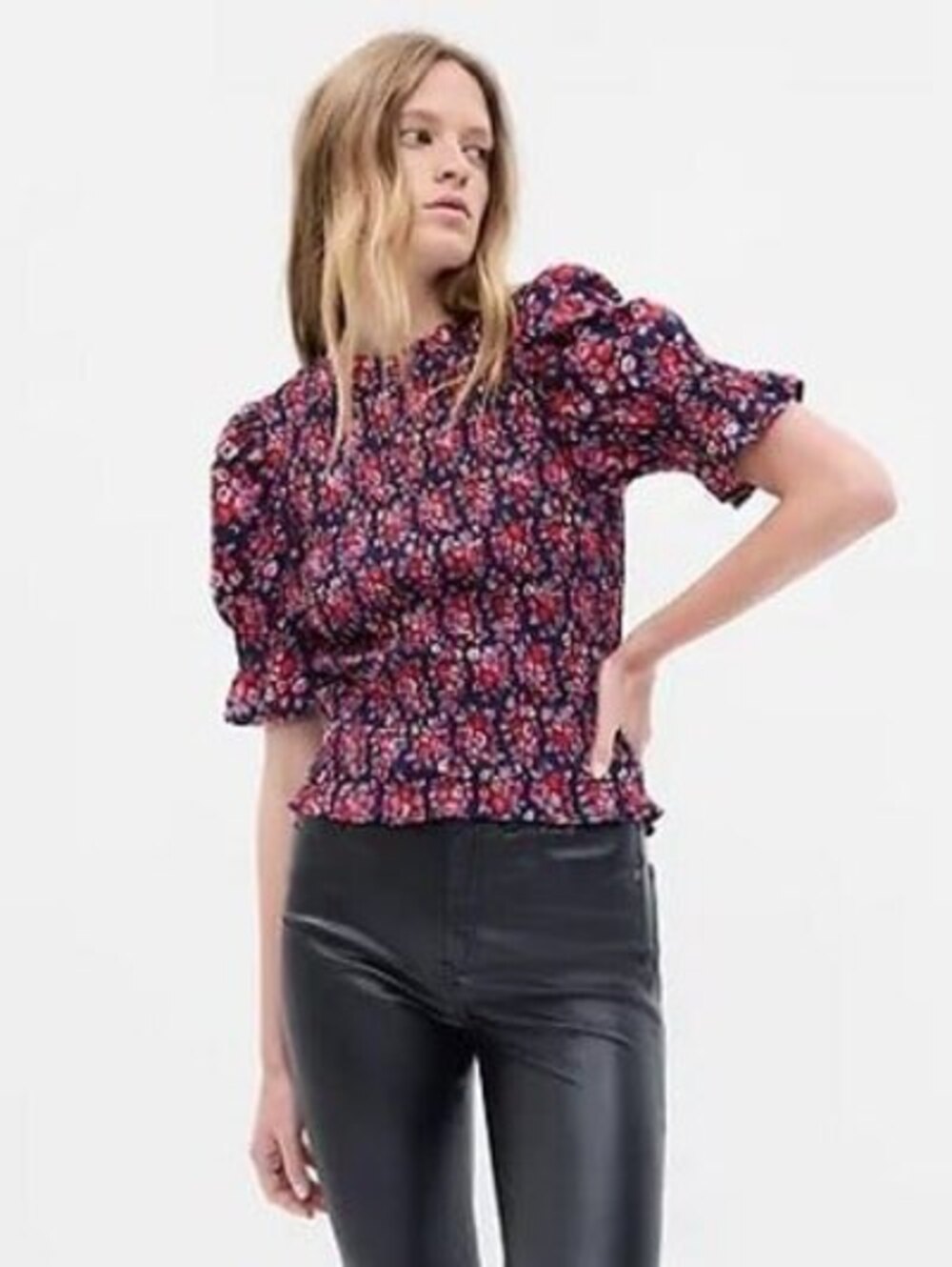 NWT GAP Floral Smocked Puff Sleeve Top Cottagecore size Large Multicolor